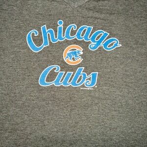 MLB Chicago Cubs Womens XXL Gray T‎ Shirt 5th And Ocean Baseball